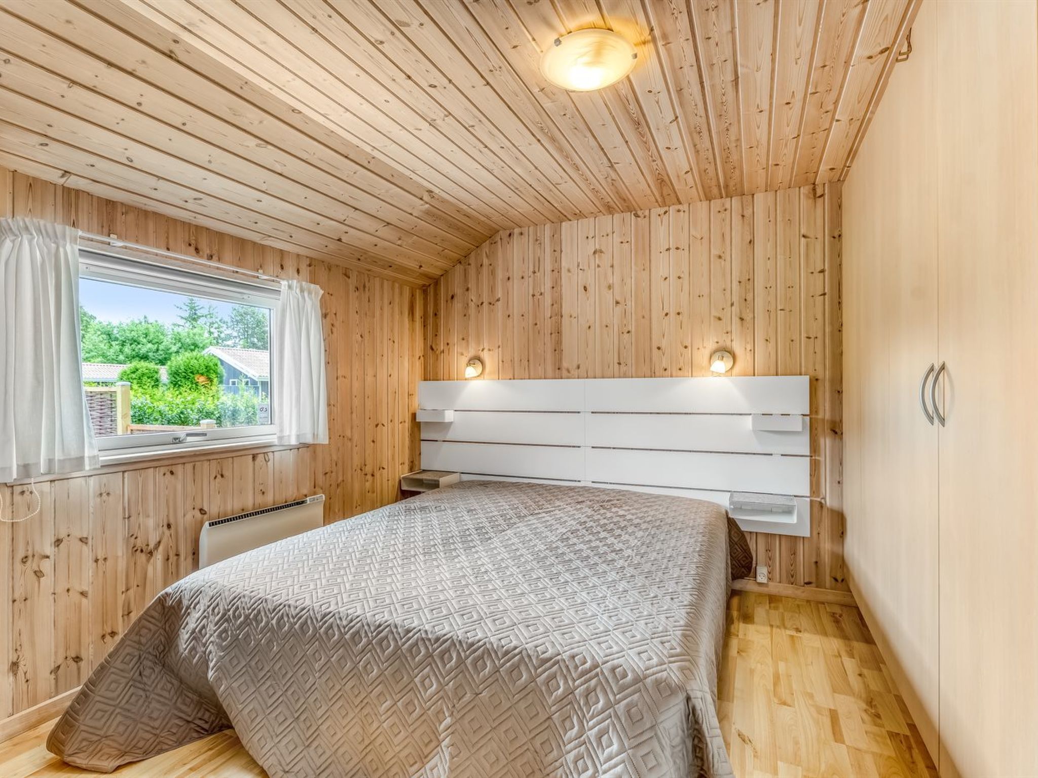 "Tialda" - 1.3km from the sea - Binnen