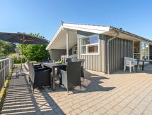 10-persoons vakantiehuis in Væggerløse met sauna en open haard - thumbnail 2