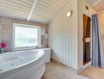 10-persoons vakantiehuis in Væggerløse met sauna en open haard - thumbnail 3