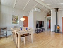 10-persoons vakantiehuis in Væggerløse met sauna en open haard - thumbnail 6