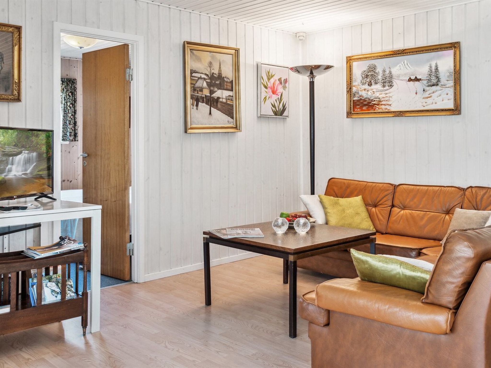 "Fenja" - 1.2km from the sea - Drinnen