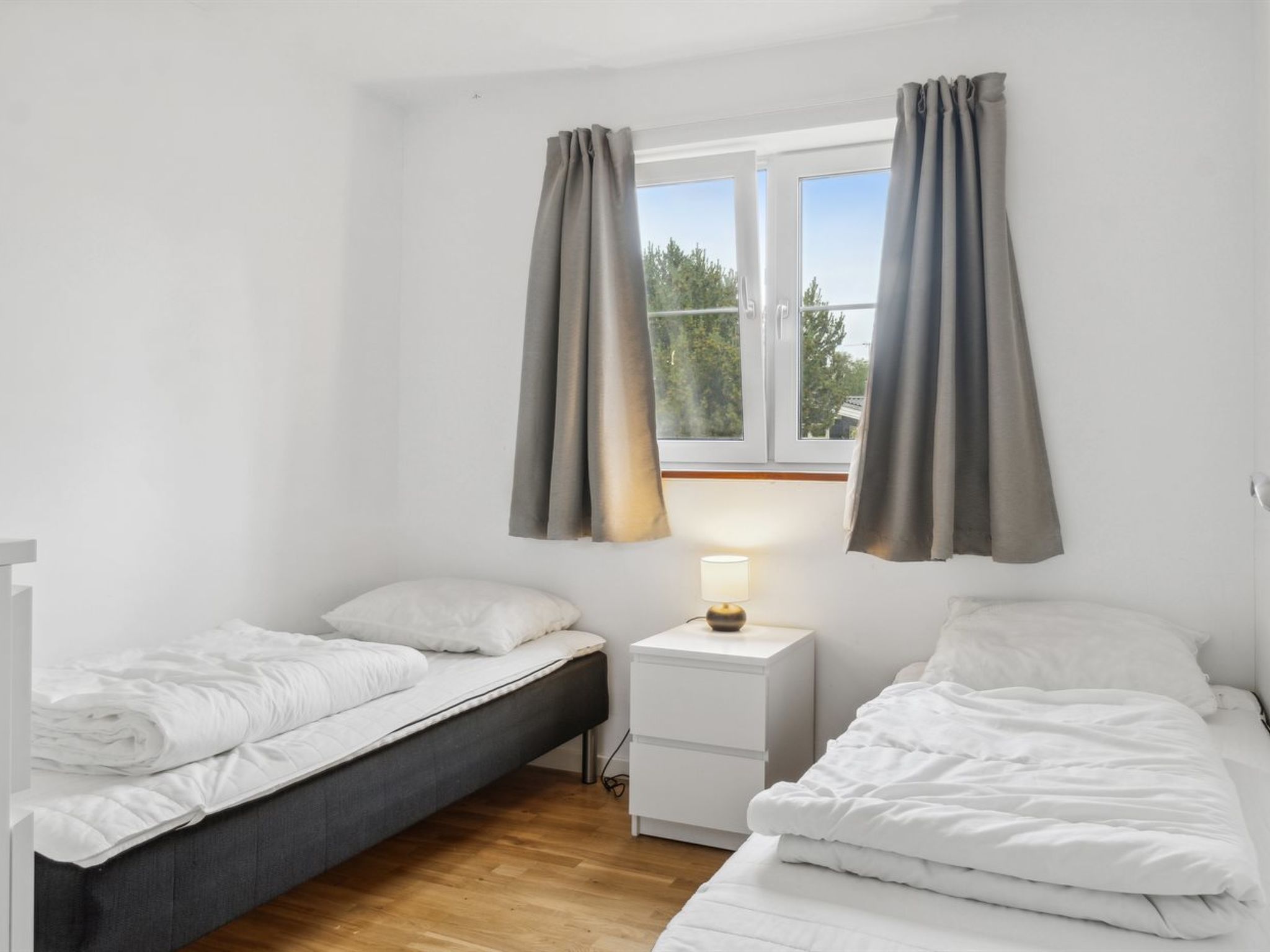 "Bjarka" - 700m from the sea - Drinnen