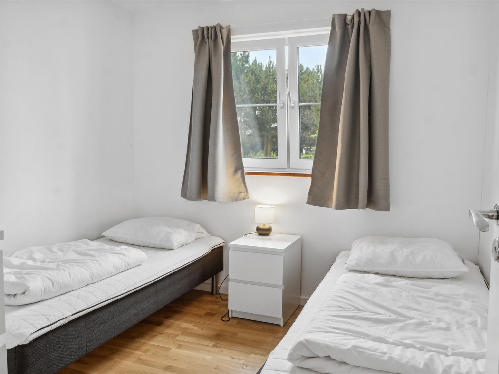 "Bjarka" - 700m from the sea - Drinnen