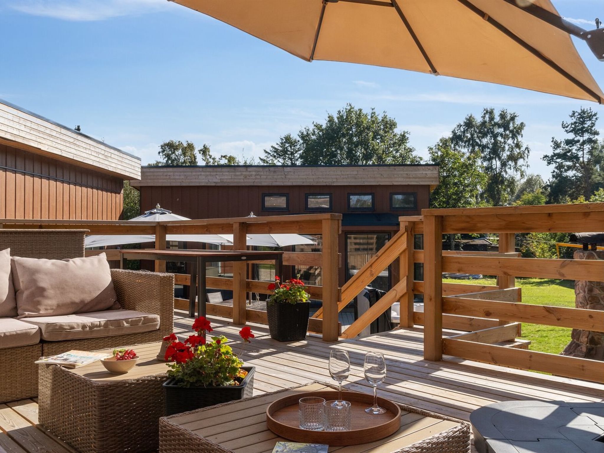"Bjarka" - 700m from the sea-Buiten