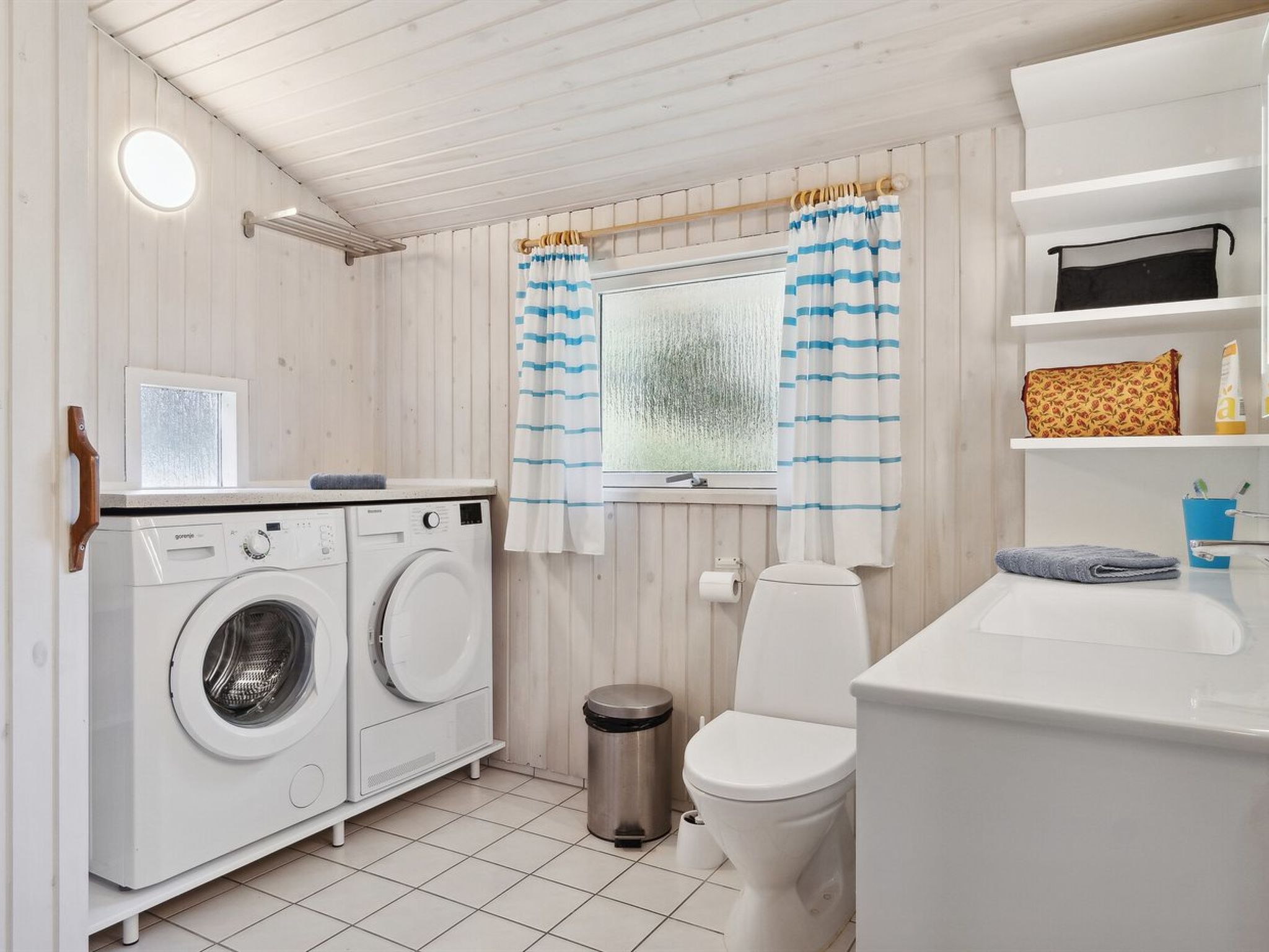 "Eini" - 500m from the sea - Inside