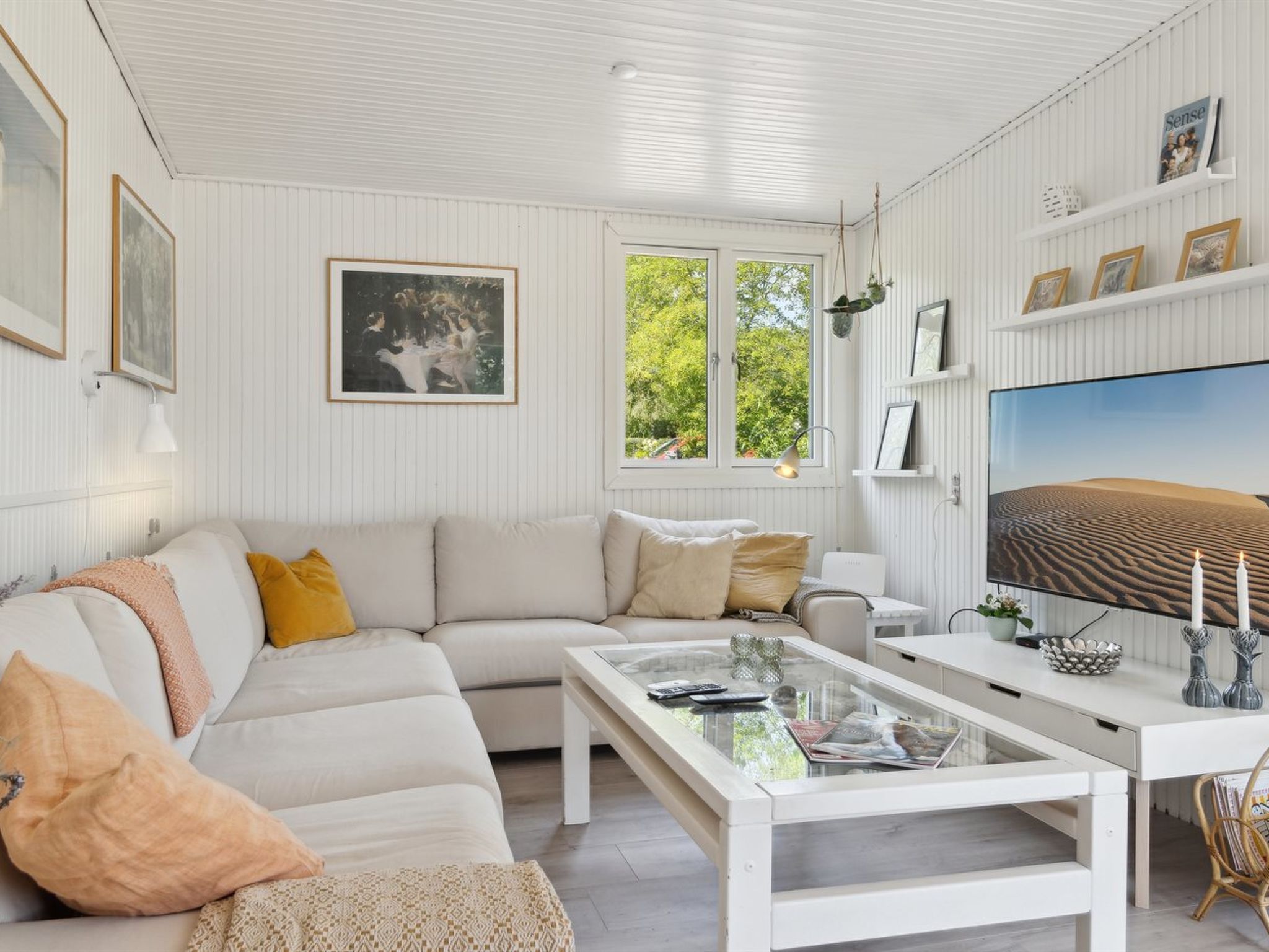 "Thorlak" - 860m from the sea - Binnen