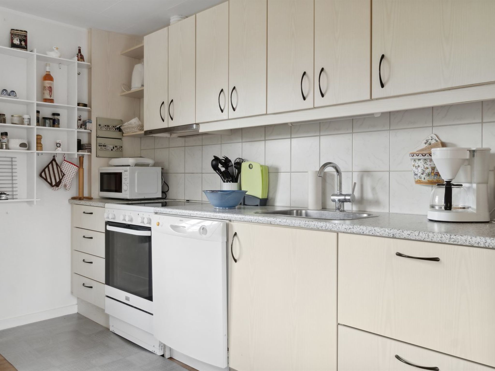 "Brunhilde" - 850m from the sea - Dedans