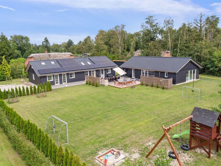 Vakantiehuis met whirlpool in Væggerløse voor 16 personen in Væggerløse