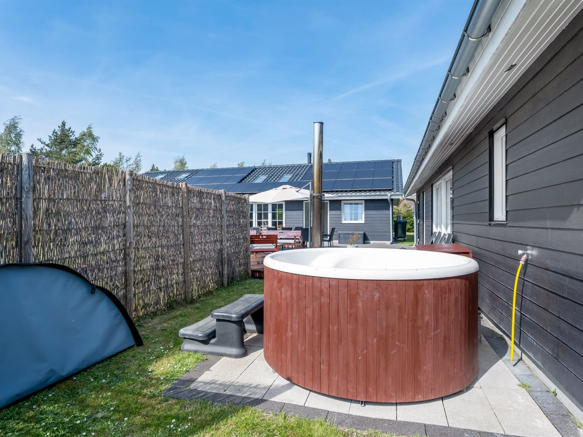"Ronia" - 900m from the sea - Binnen