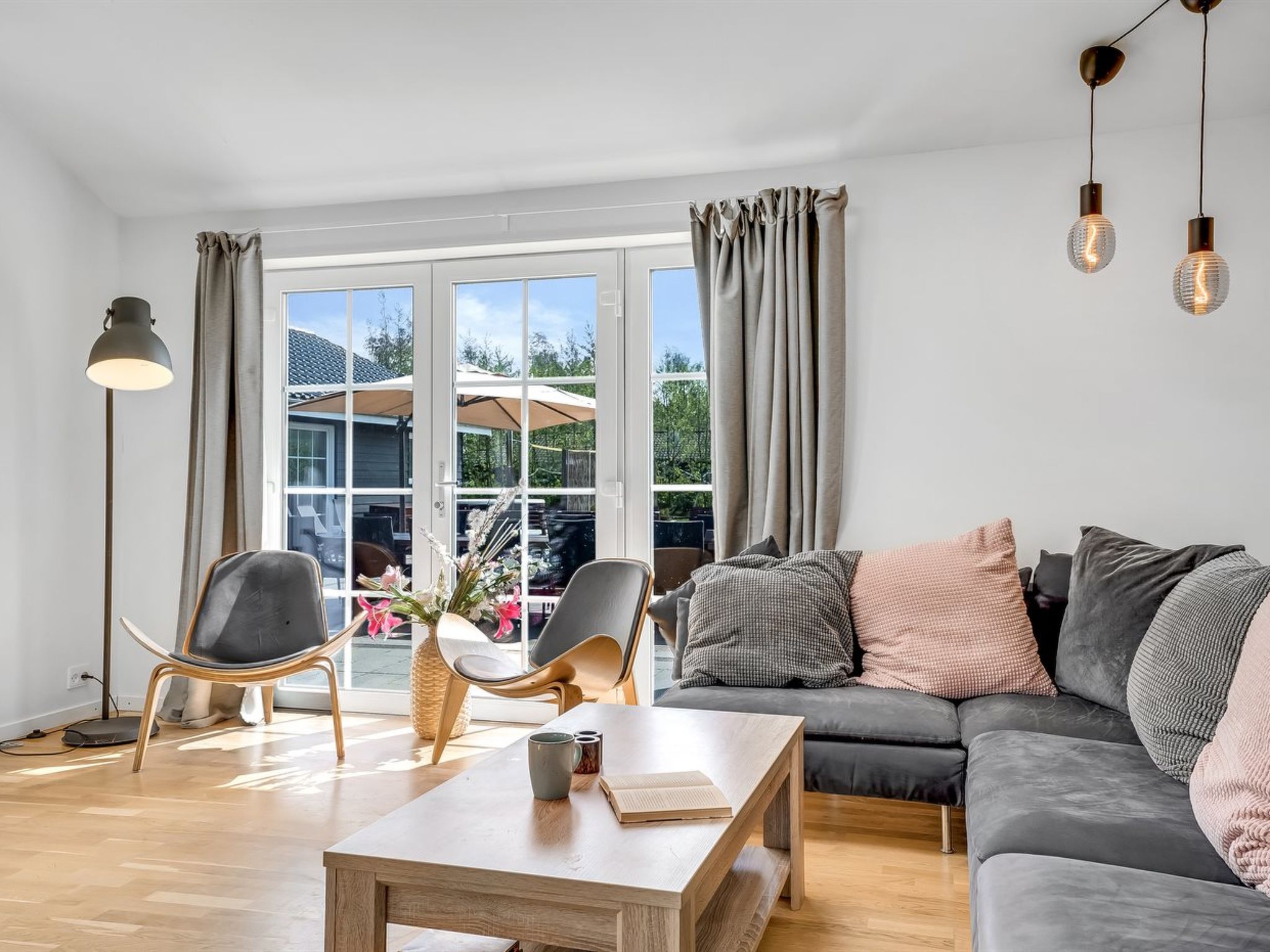 "Ronia" - 900m from the sea - Binnen