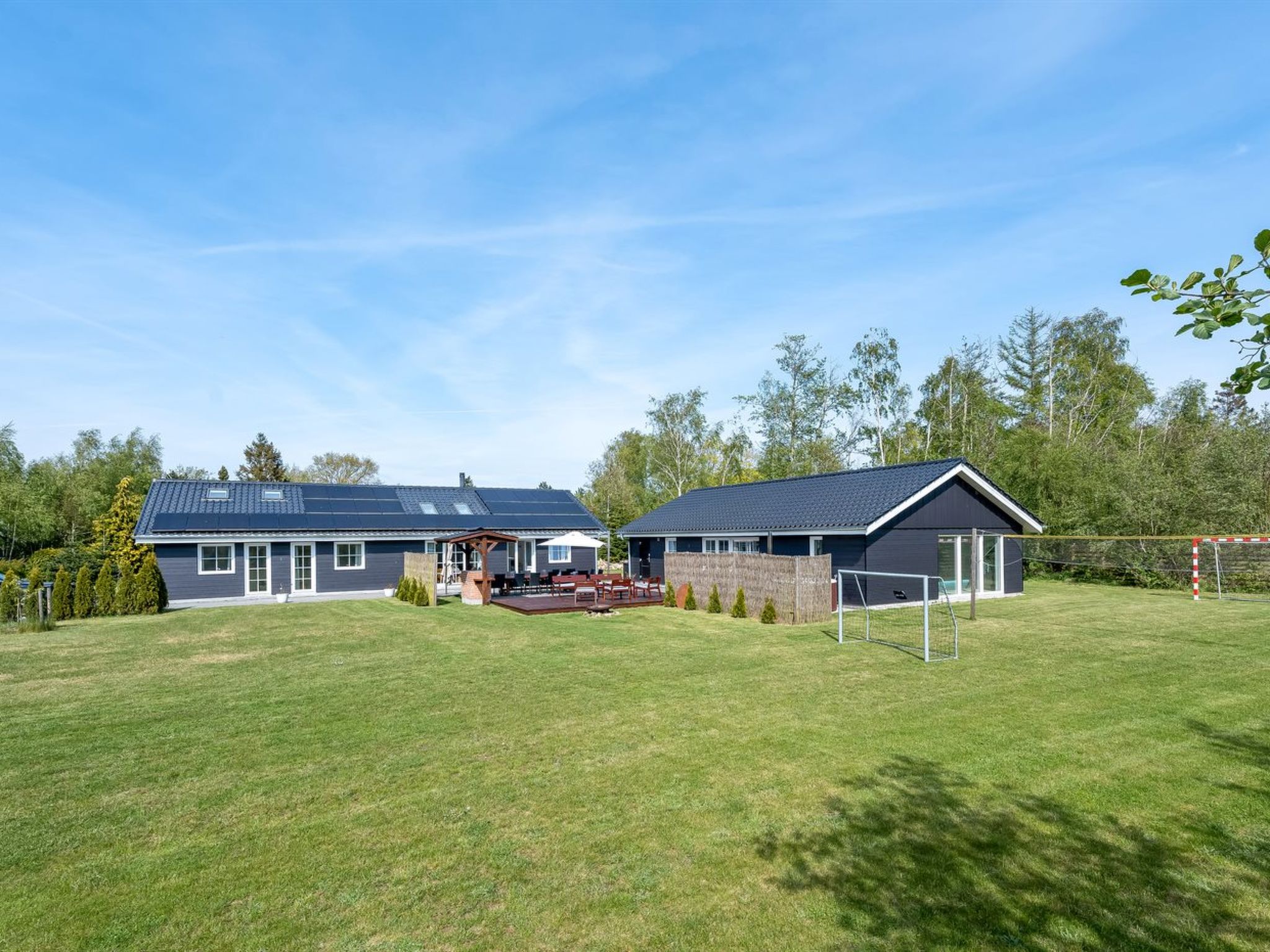 "Ronia" - 900m from the sea - Buiten