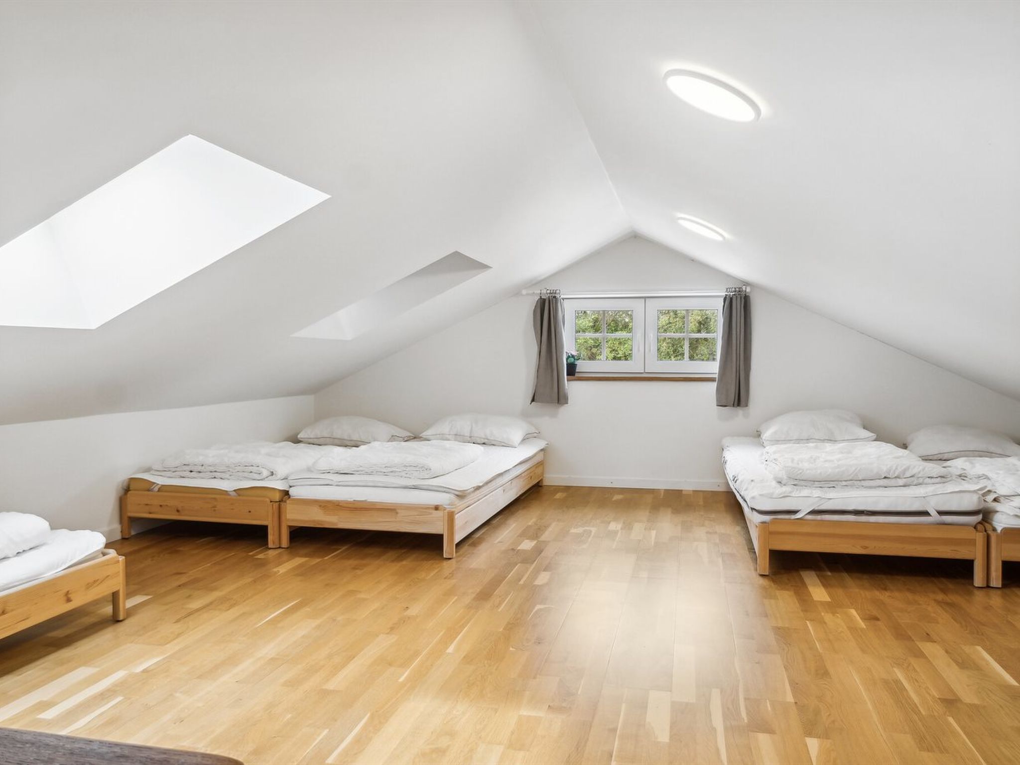 "Ronia" - 900m from the sea - Binnen