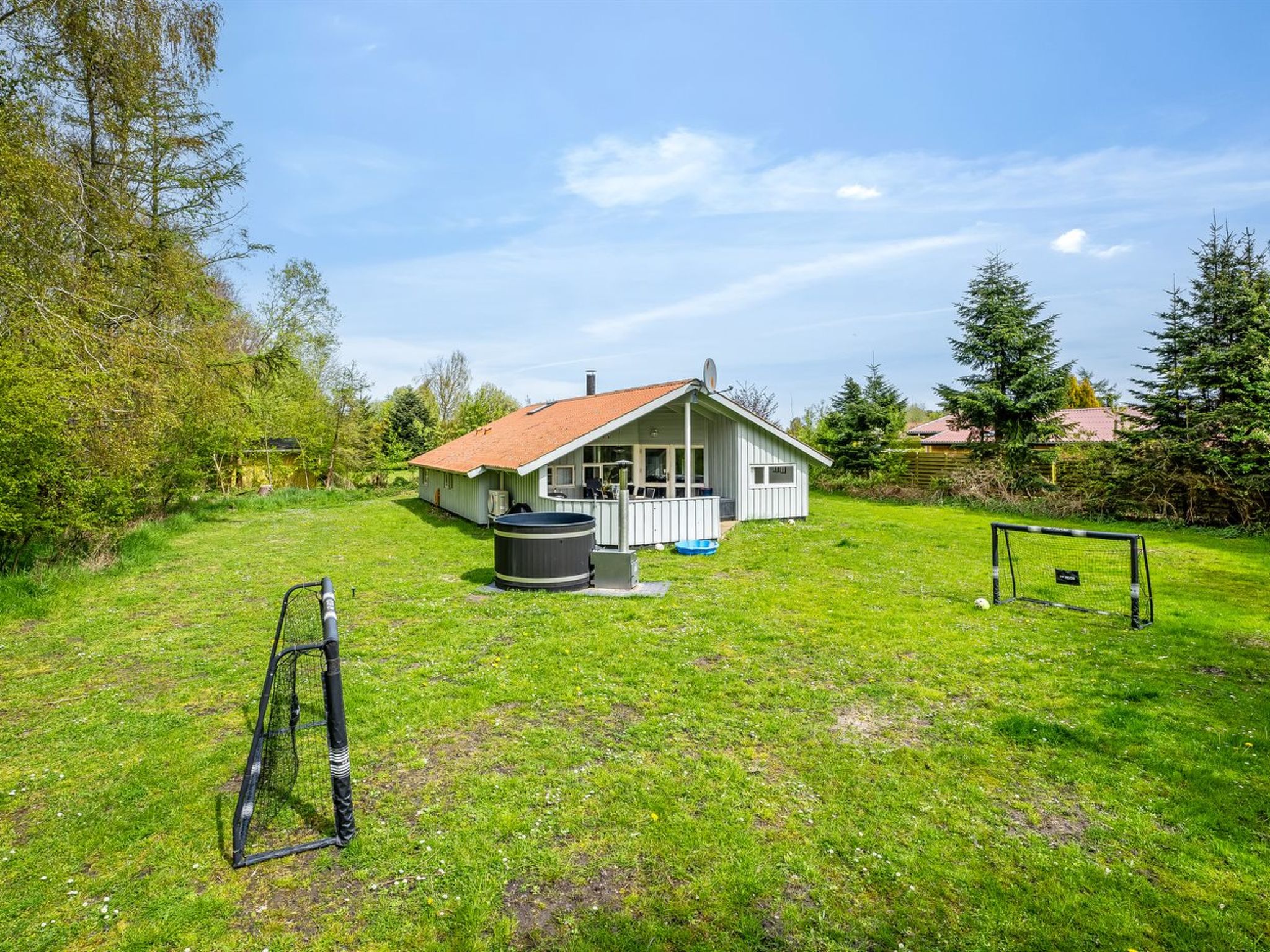 "Bjart" - 1.5km from the sea-Dehors
