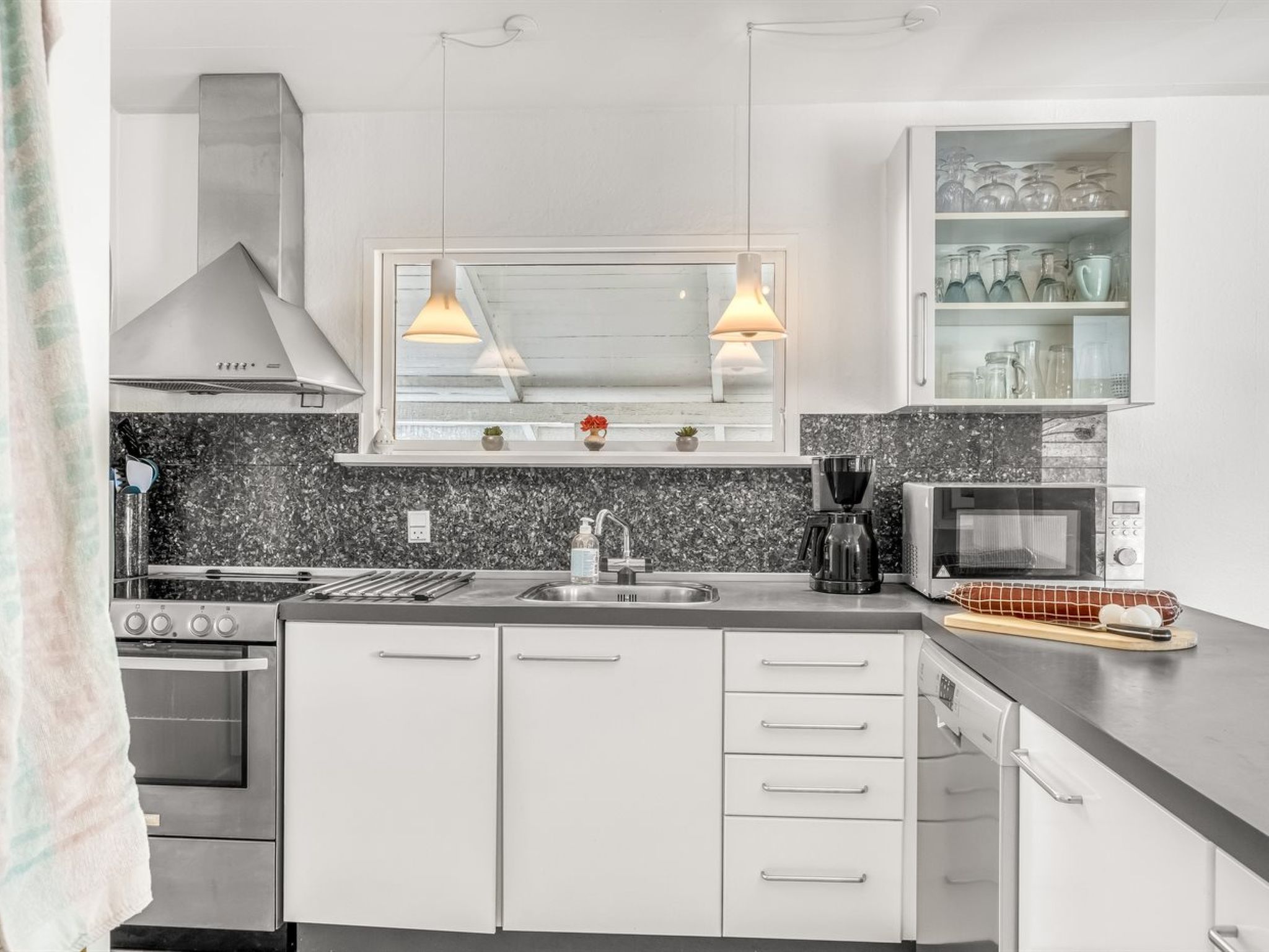 "Eulalia" - 50m from the sea-Binnen