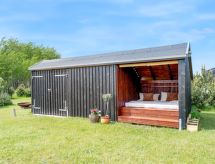 Ruim nieuw vakantiehuis voor 9 personen op 900 meter van de Oostzee - thumbnail 3