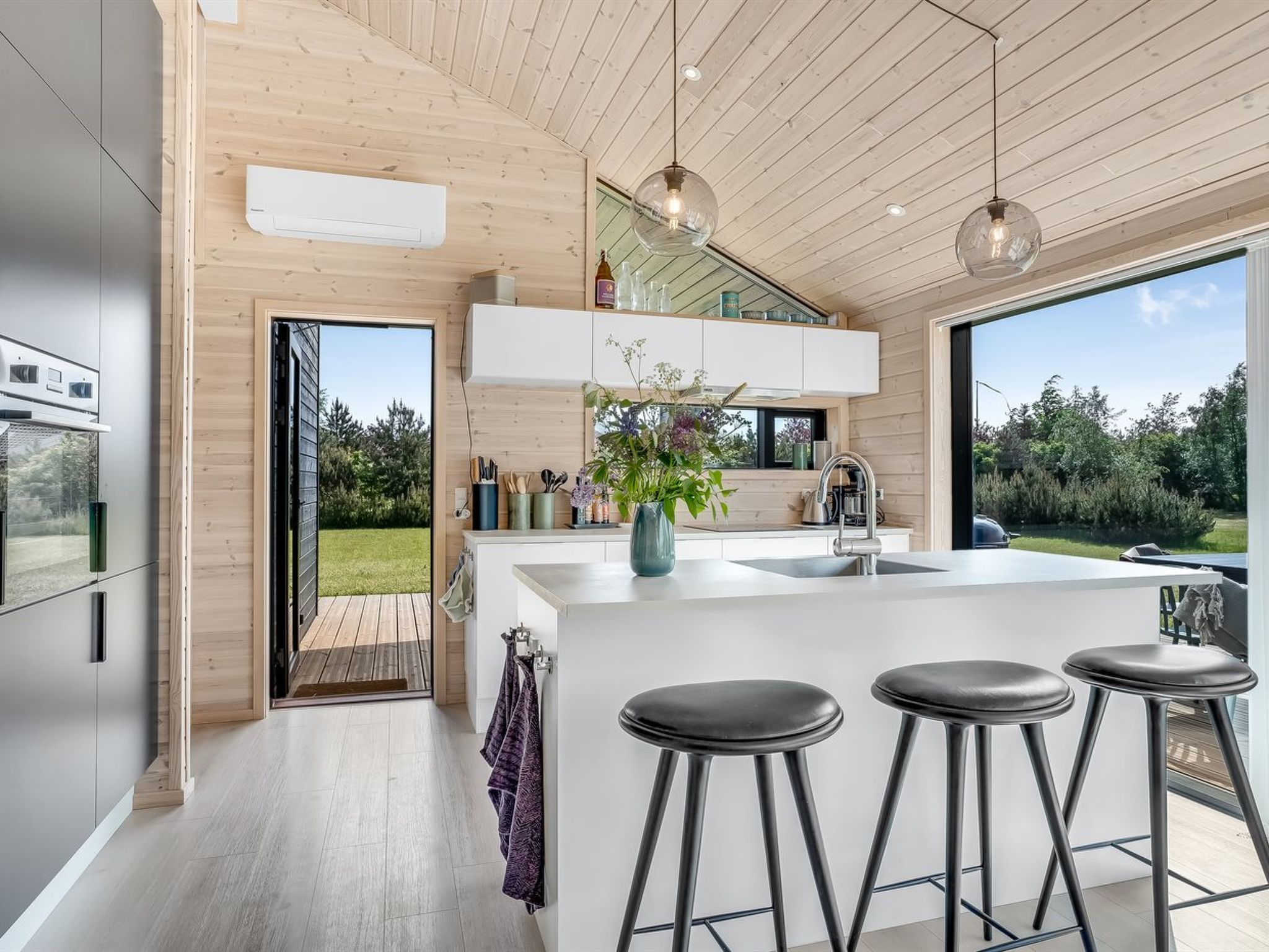 "Edite" - 900m from the sea - Drinnen