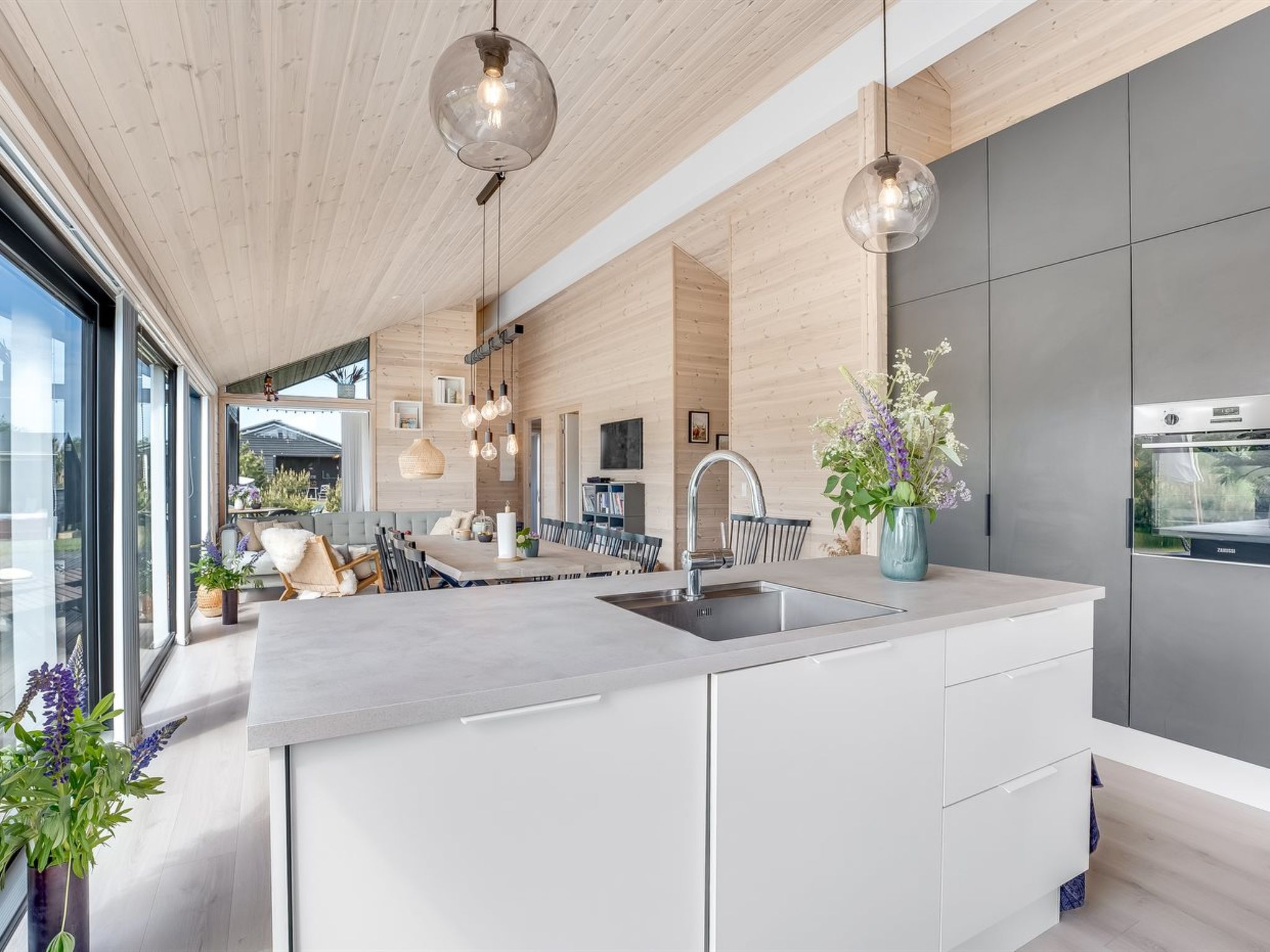 "Edite" - 900m from the sea - Drinnen