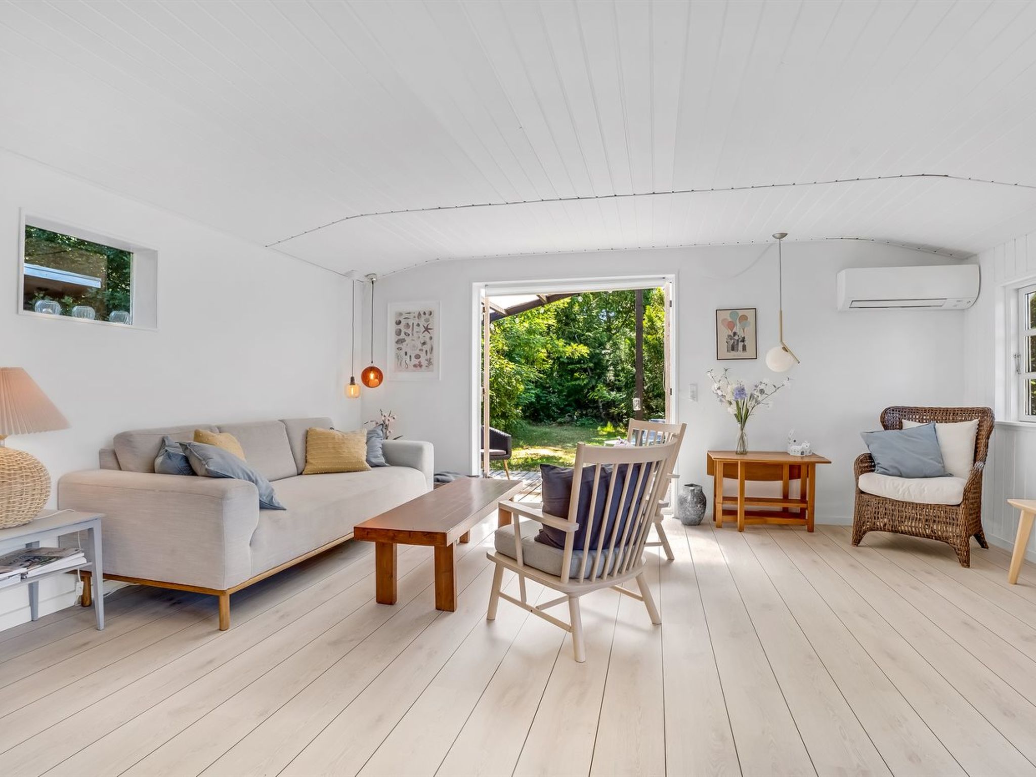 "Synnöve" - 350m from the sea - Inside