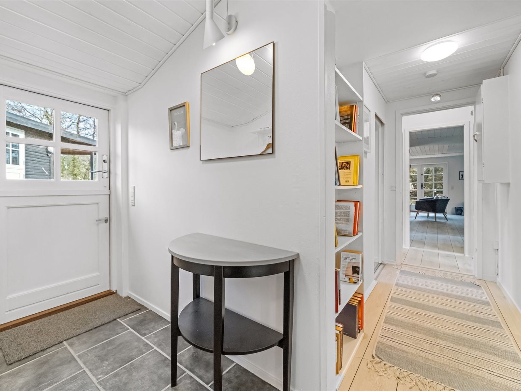"Synnöve" - 350m from the sea - Inside