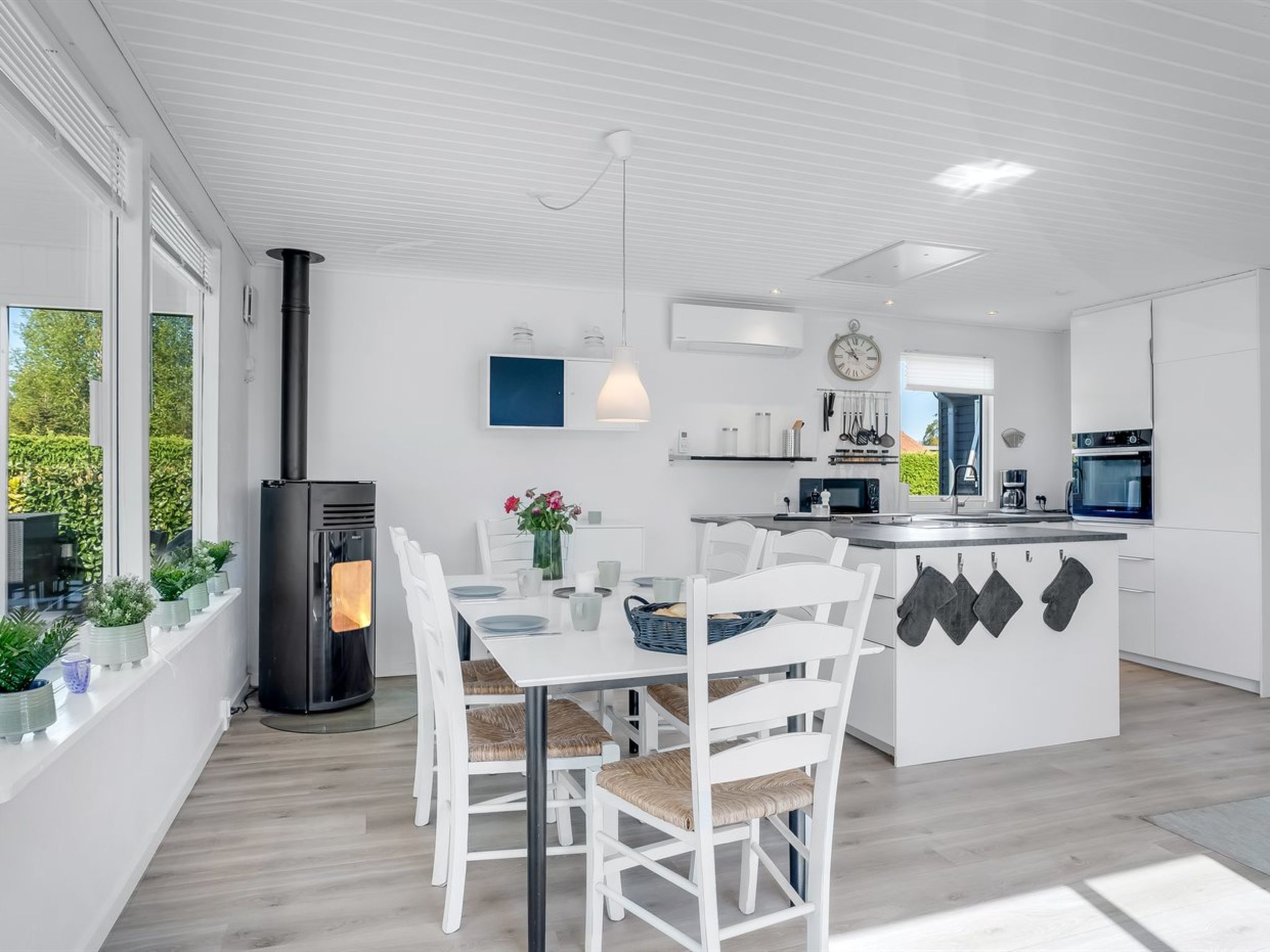 "Stina" - 600m from the sea-Binnen