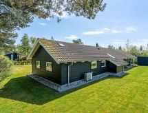 Ruim vakantiehuis met sauna en biljart op 1 km van de zee bij Væggerløse - thumbnail 5