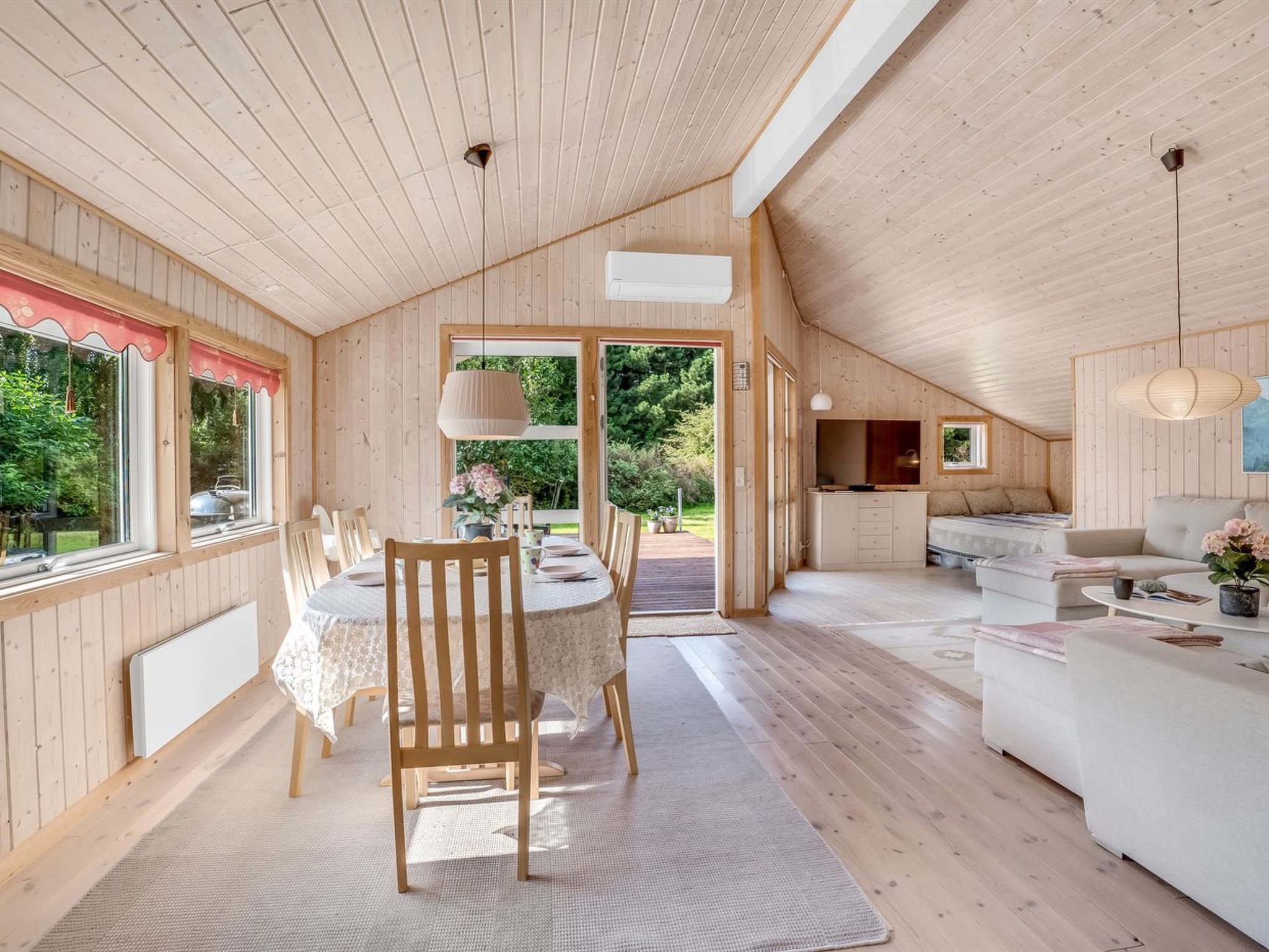 "Arnsten" - 900m from the sea-Drinnen