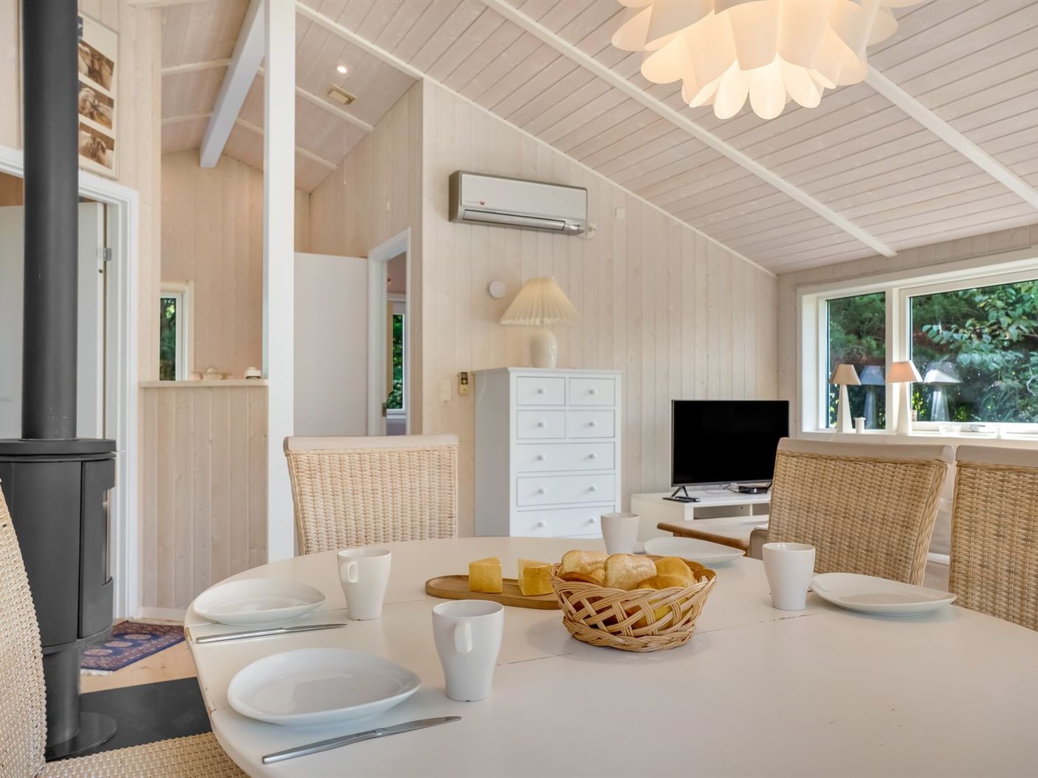 "Nashota" - 600m from the sea-Dedans