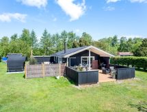 Vrijstaand vakantiehuis Kælle op 750m van de Oostzee - thumbnail 1