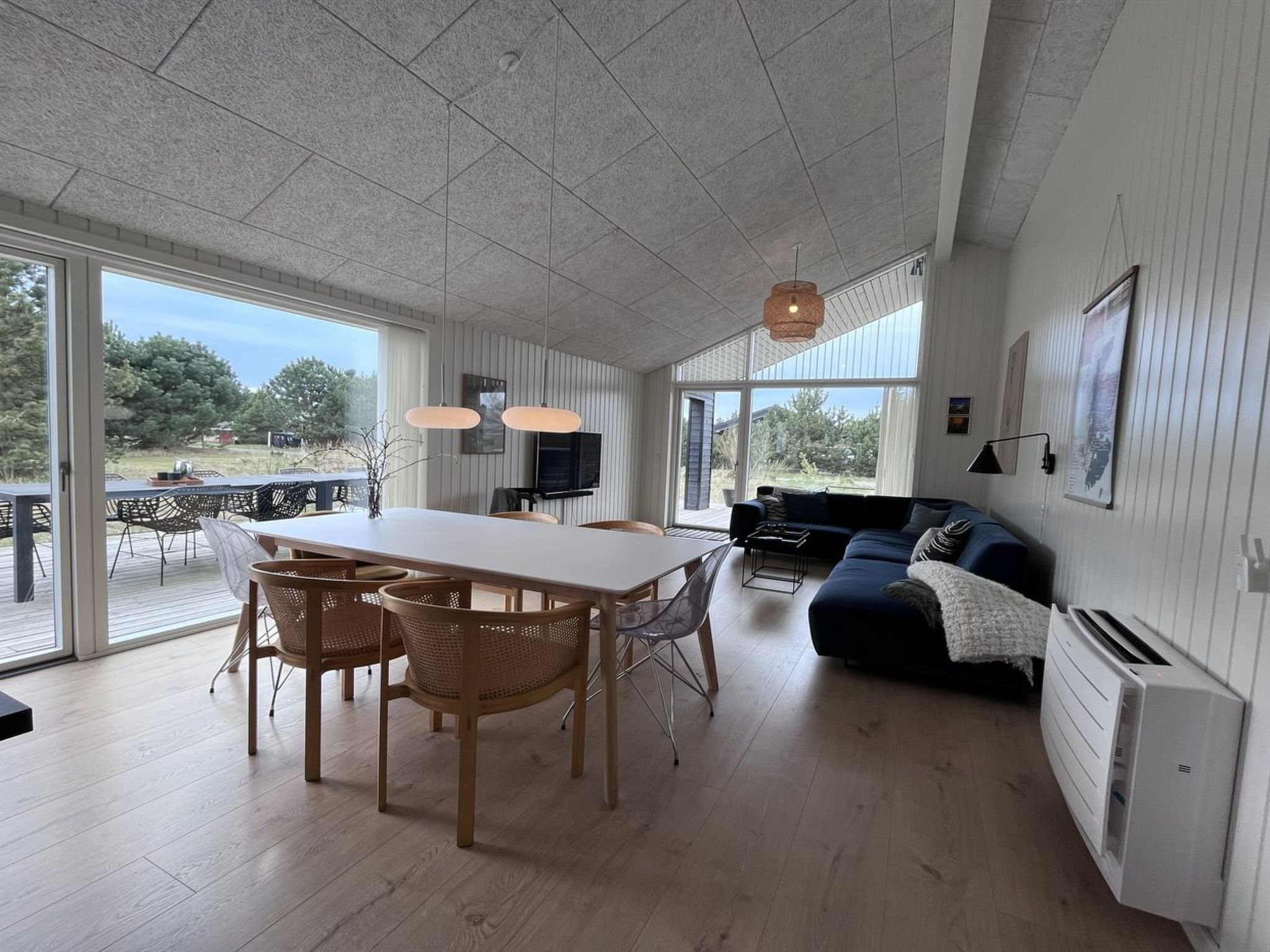 "Jale" - 900m from the sea