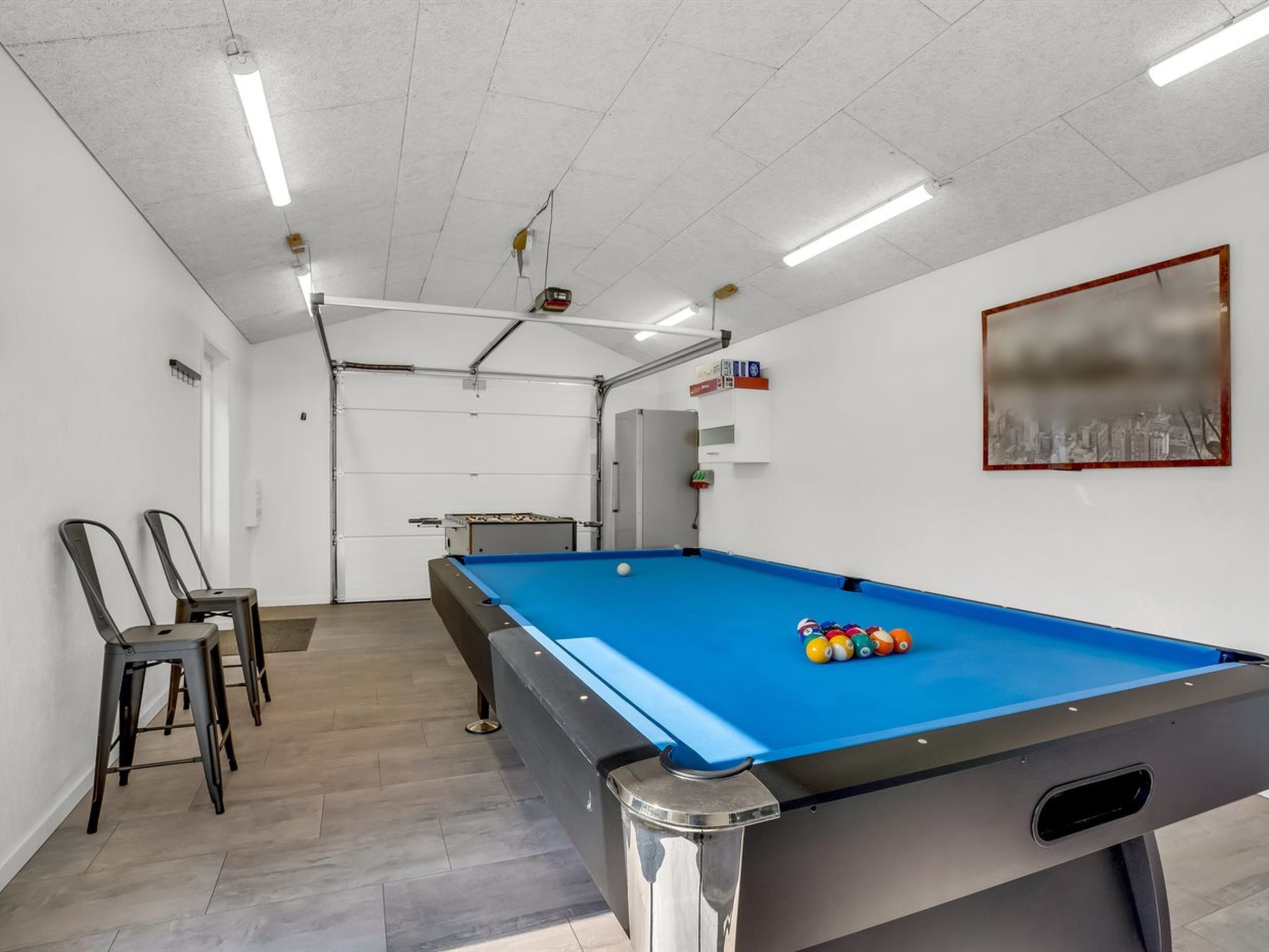 "Amdi" - 1.3km from the sea - Binnen