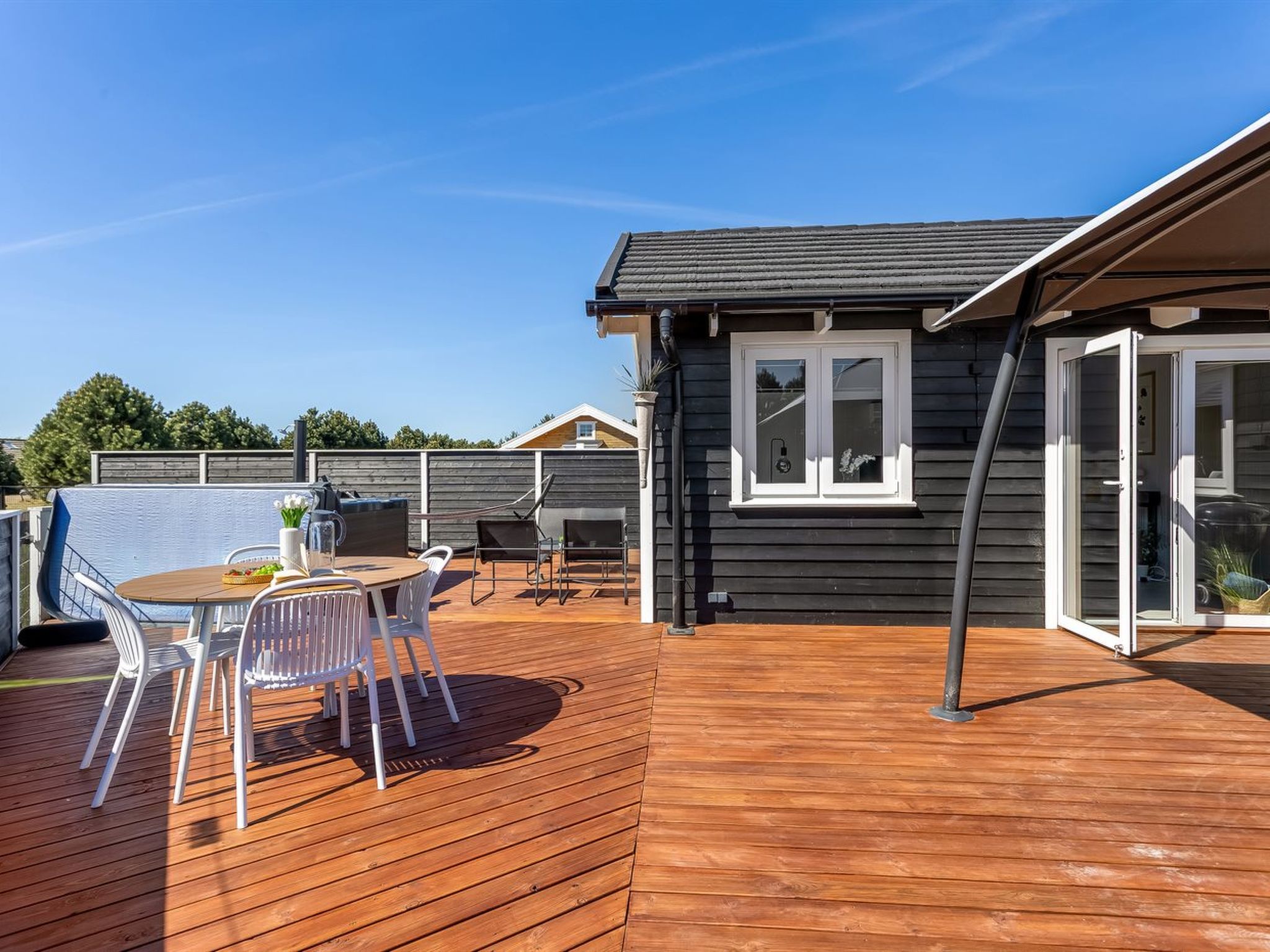 "Amdi" - 1.3km from the sea - Buiten