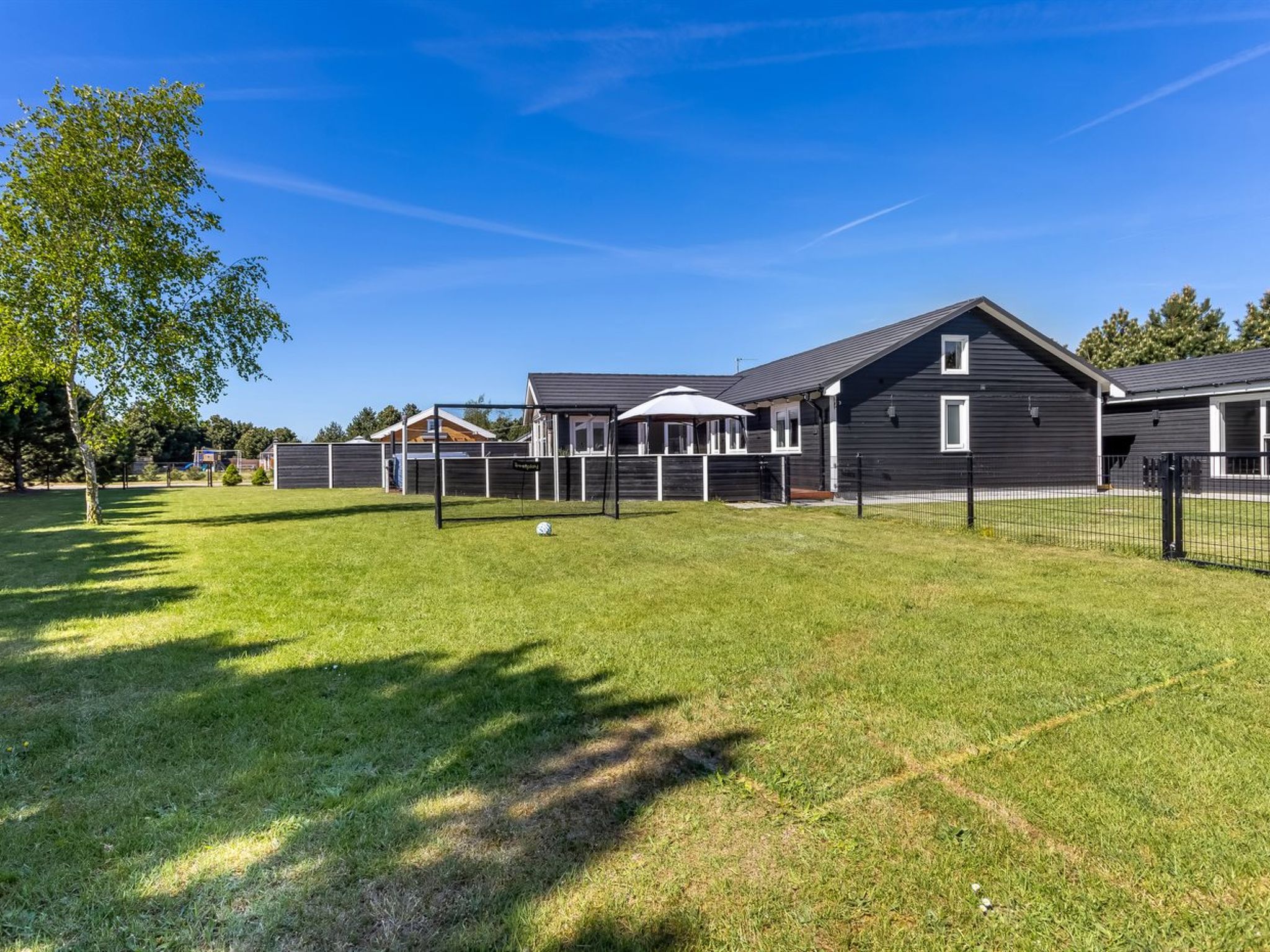 "Amdi" - 1.3km from the sea - Buiten