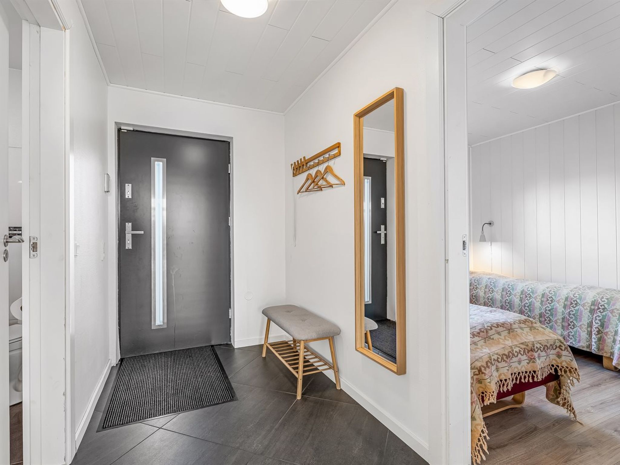 "Danika" - 1.5km from the sea - Binnen
