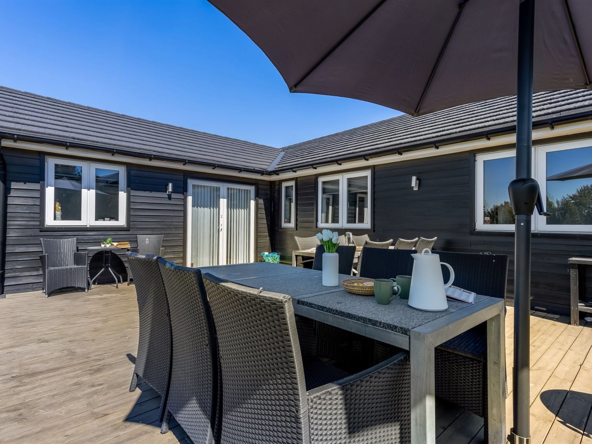 "Danika" - 1.5km from the sea - Buiten