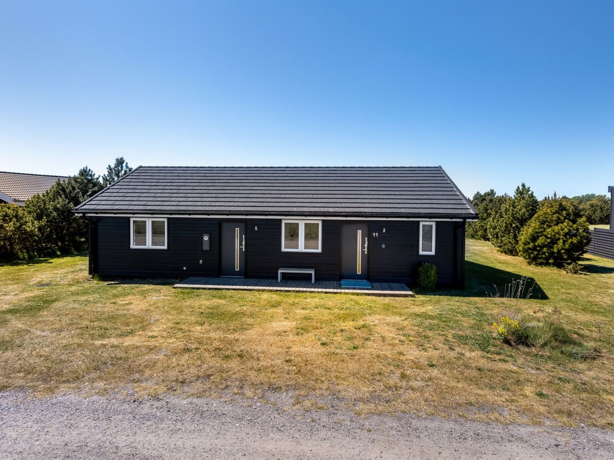 "Danika" - 1.5km from the sea - Buiten