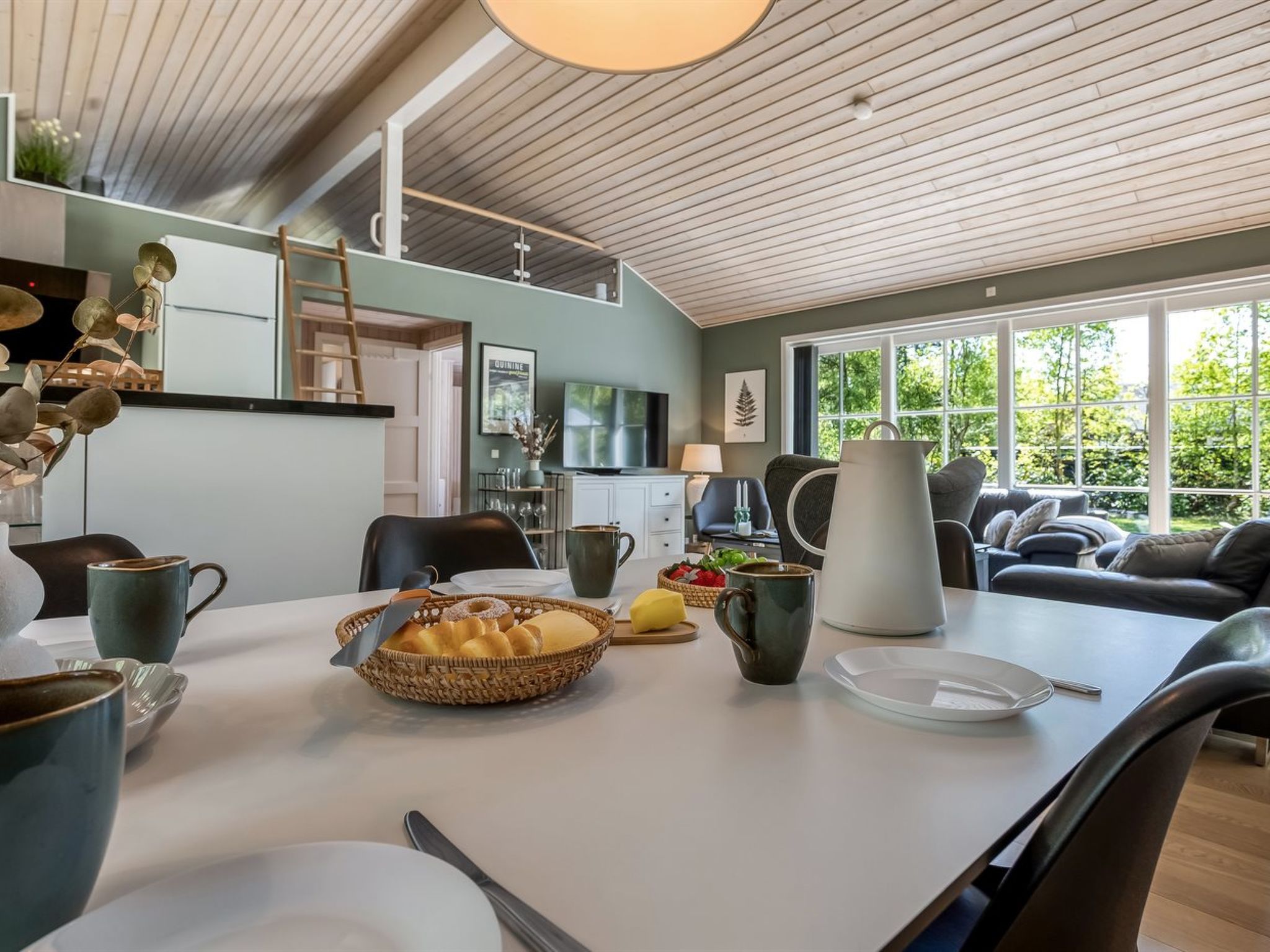 "Marlena" - 1.1km from the sea - Binnen