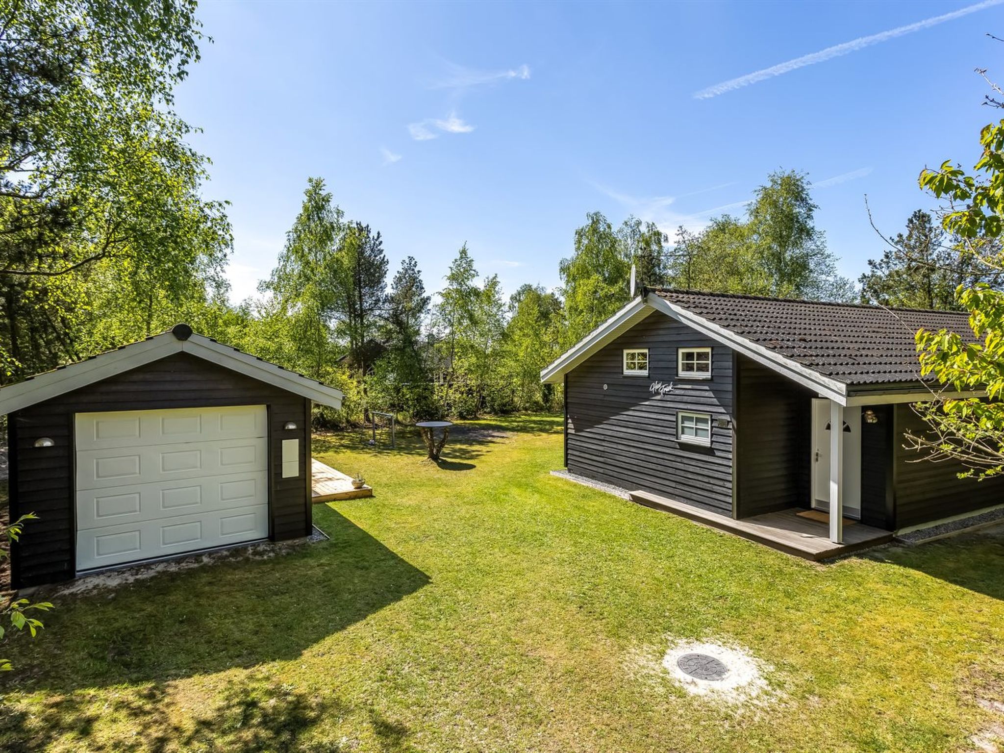 "Marlena" - 1.1km from the sea - Buiten