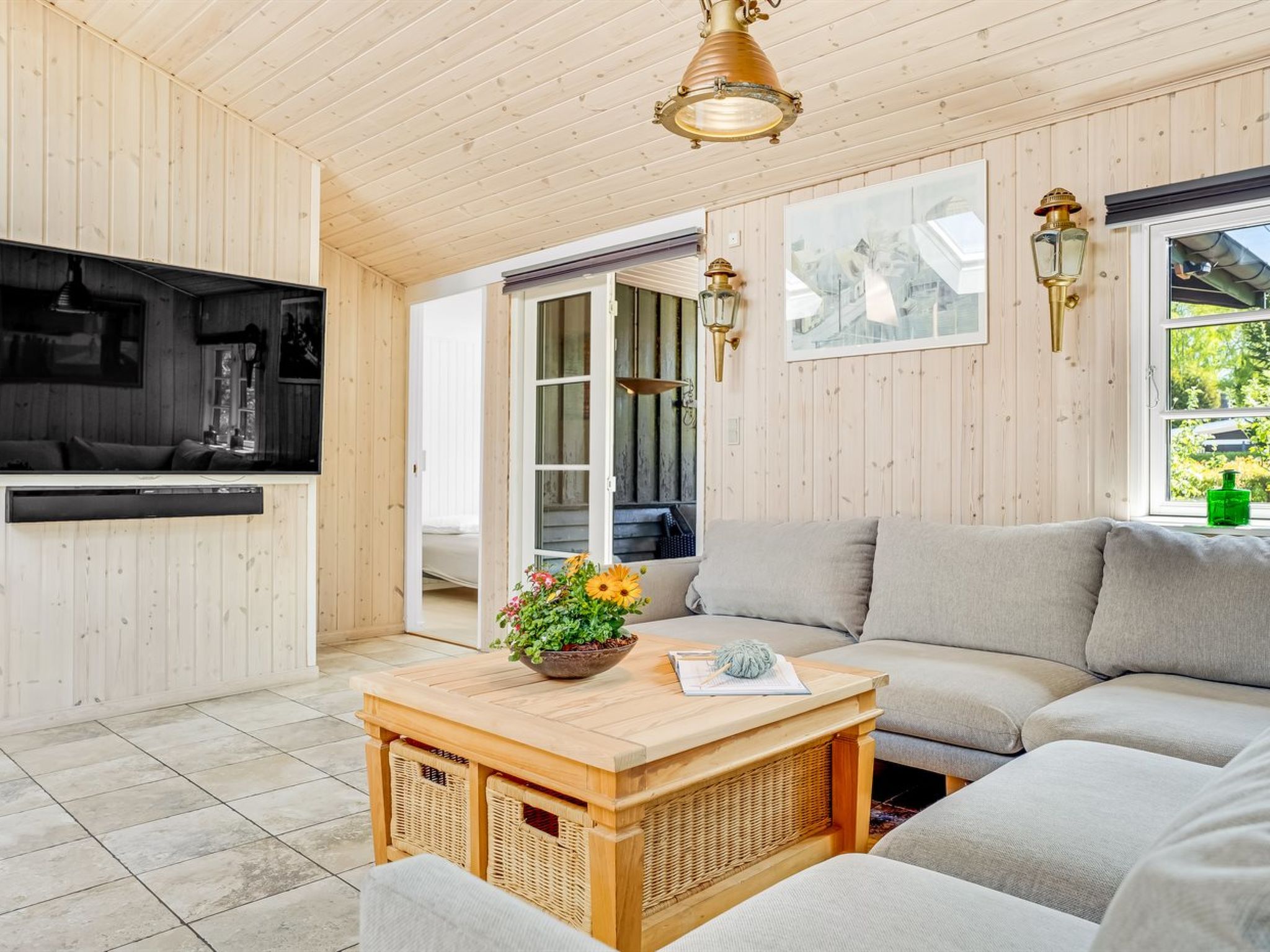 "Eljena" - 550m from the sea - Binnen