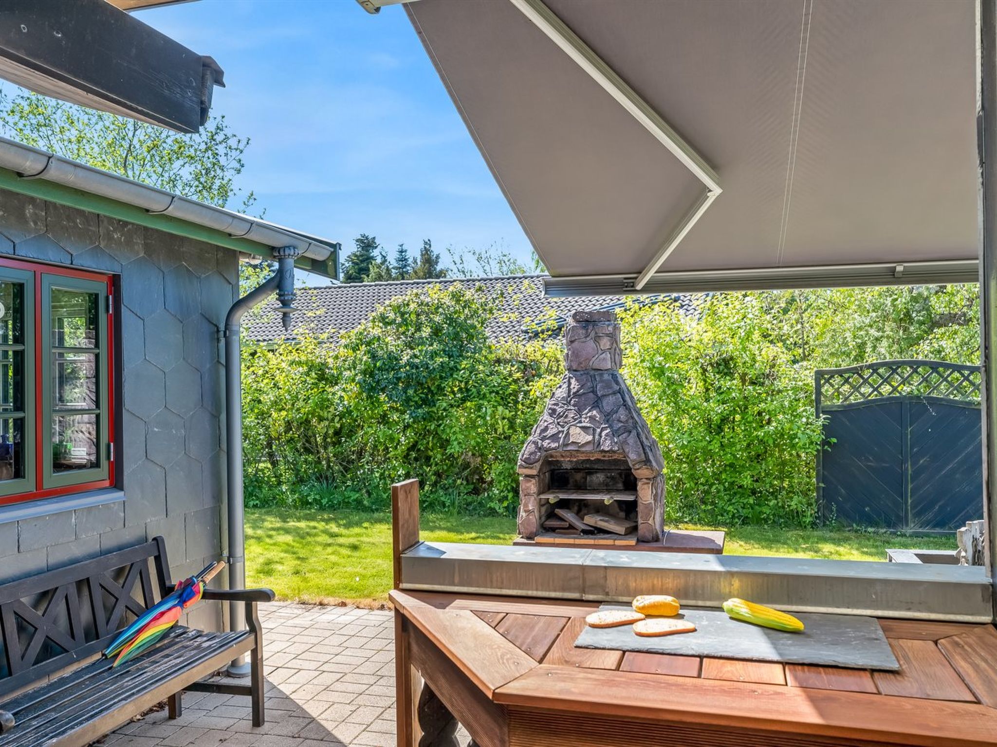 "Eljena" - 550m from the sea - Buiten