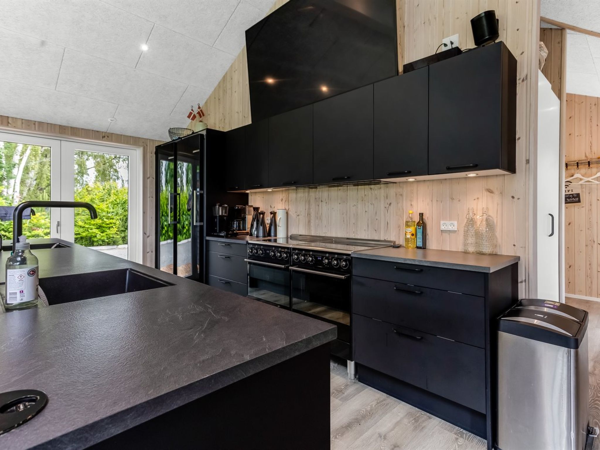 "Matild" - 400m from the sea - Binnen