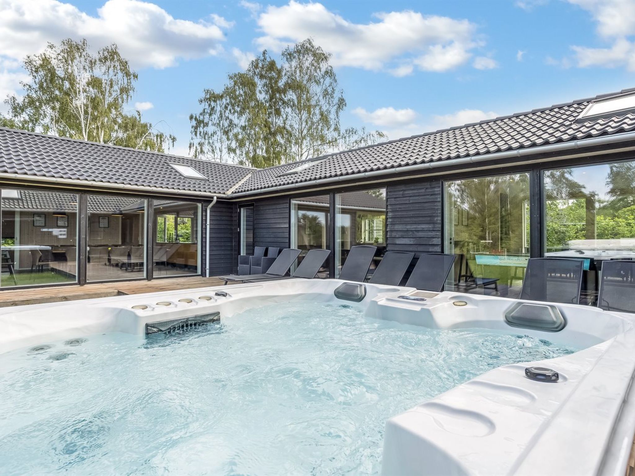 "Matild" - 400m from the sea - Binnen