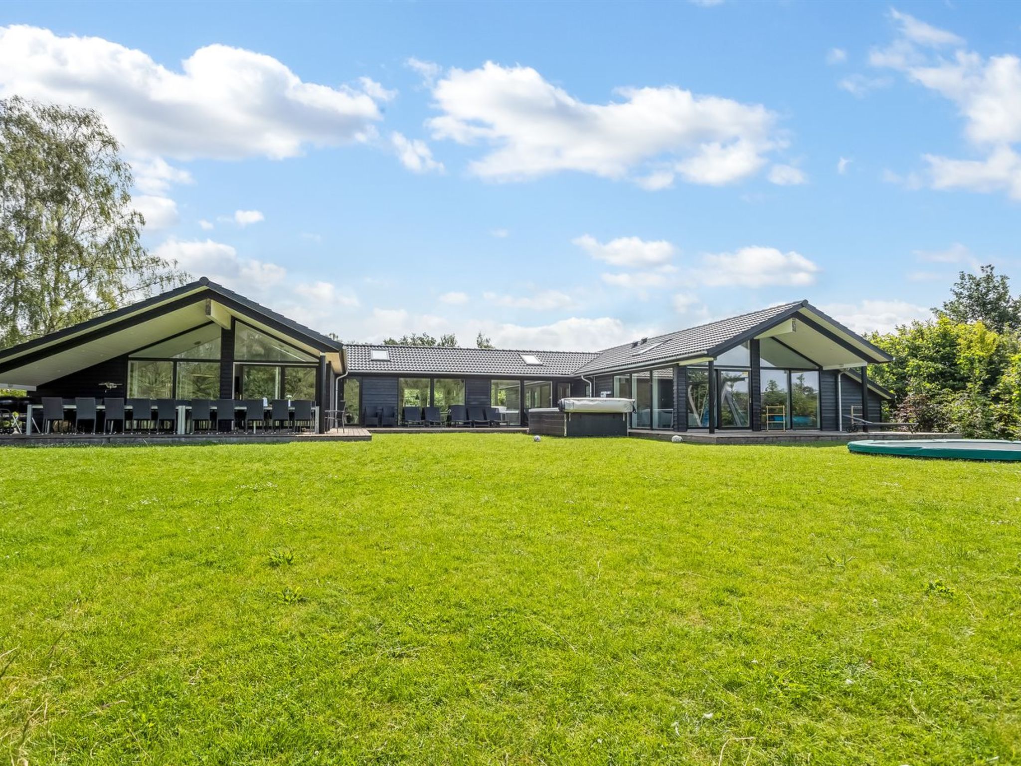 "Matild" - 400m from the sea - Buiten