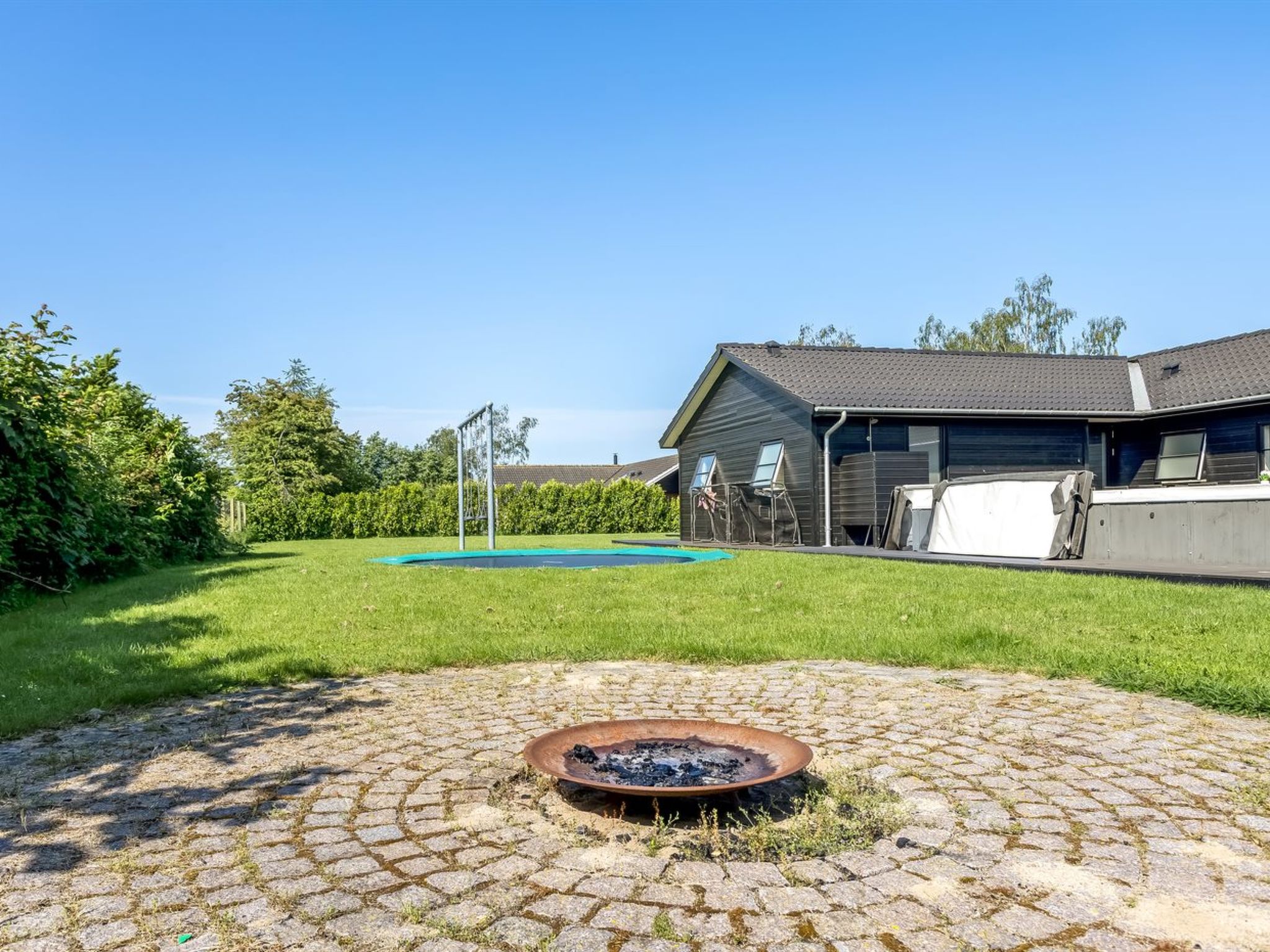"Bernadine" - 500m from the sea - Outside