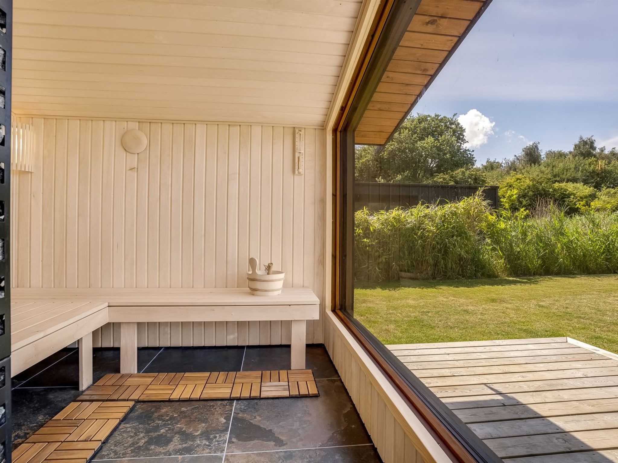 "Apelone" - 900m from the sea-Buiten