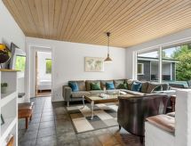Ruim vakantiehuis Erna met privézwembad en sauna op 900m van de zee - thumbnail 2