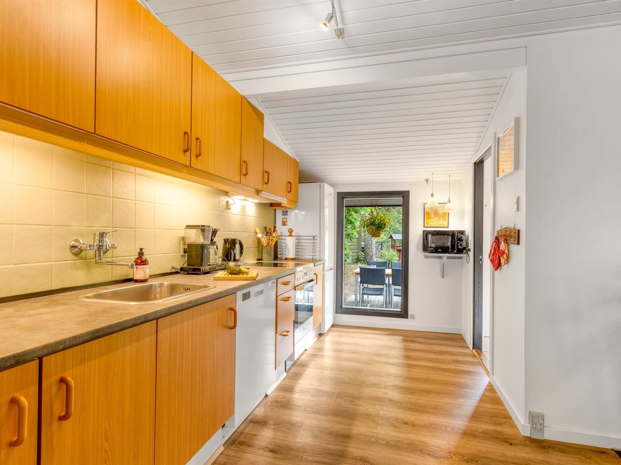 "Agved" - 80m from the sea - Inside