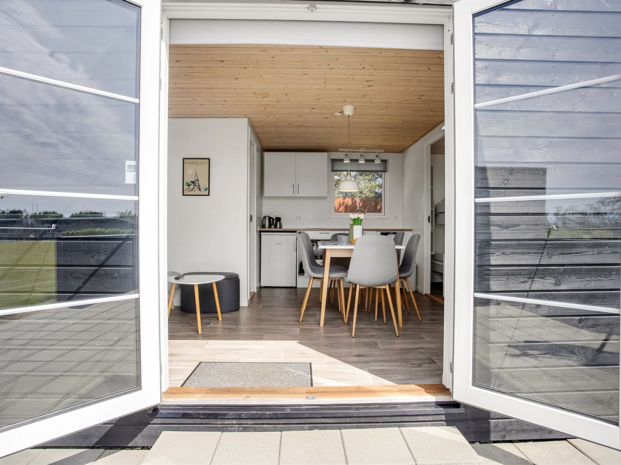 "Fay" - 900m from the sea-Draußen