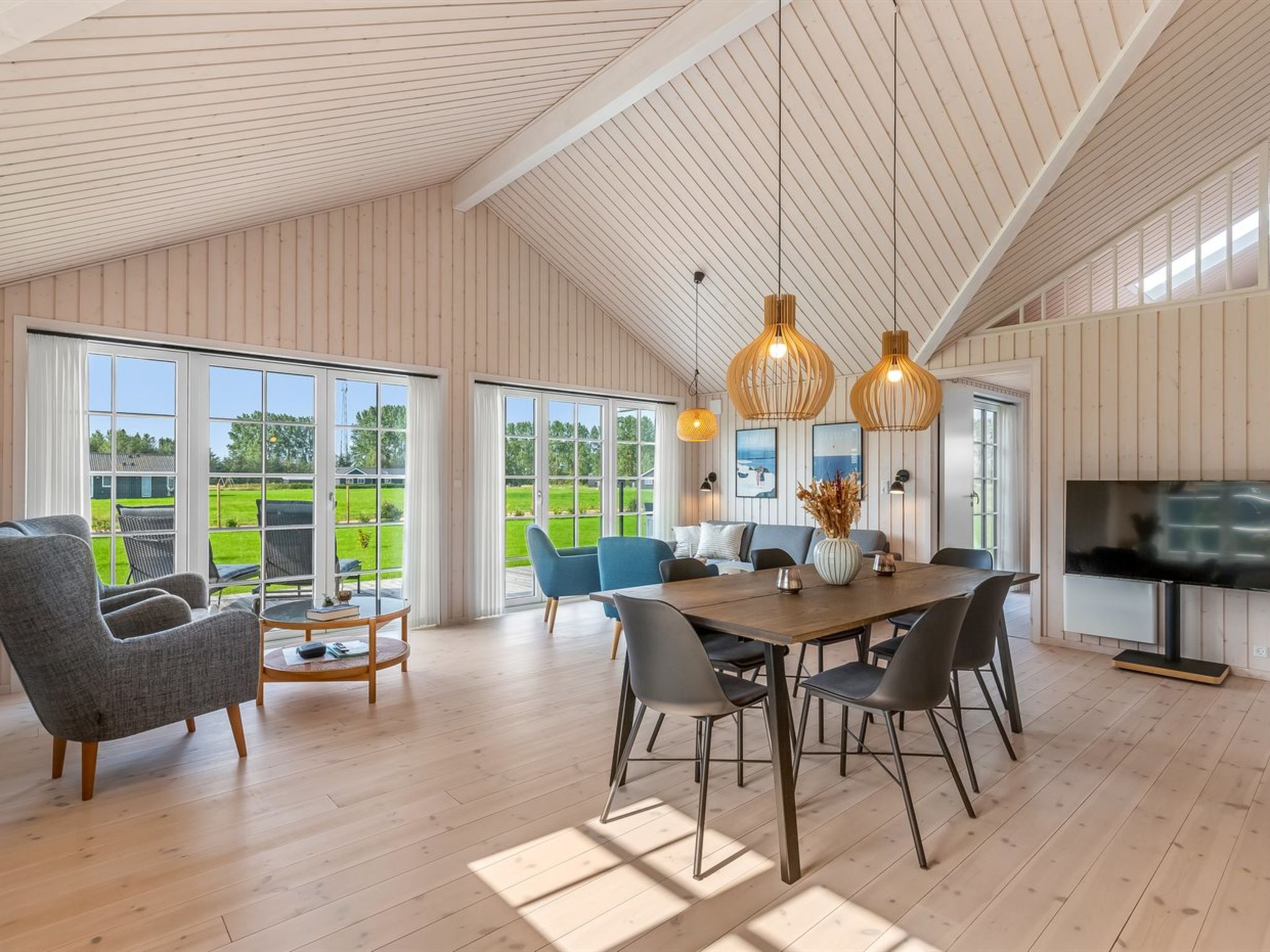 "Hellevi" - 900m from the sea-Binnen