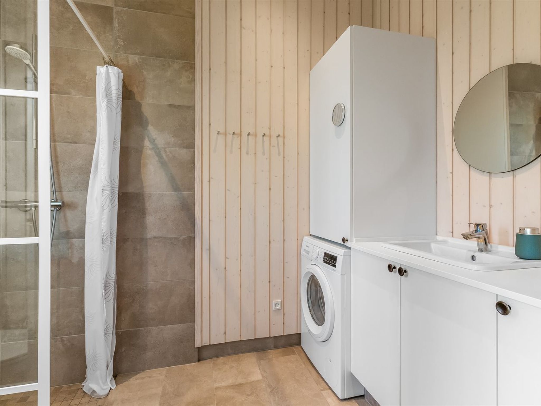 "Hellevi" - 900m from the sea-Binnen