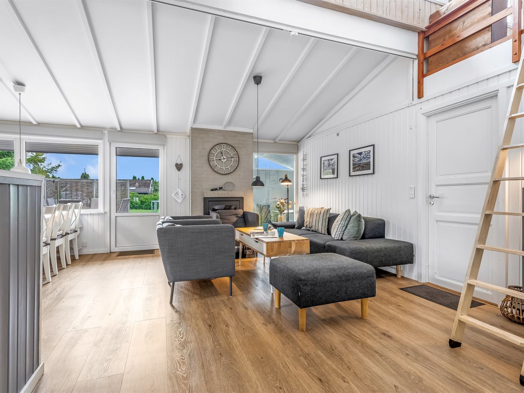 "Effy" - 600m from the sea-Dedans